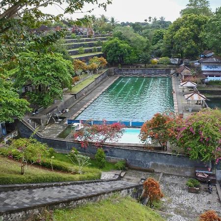 Villa Bale Seni Mataram Exteriör bild