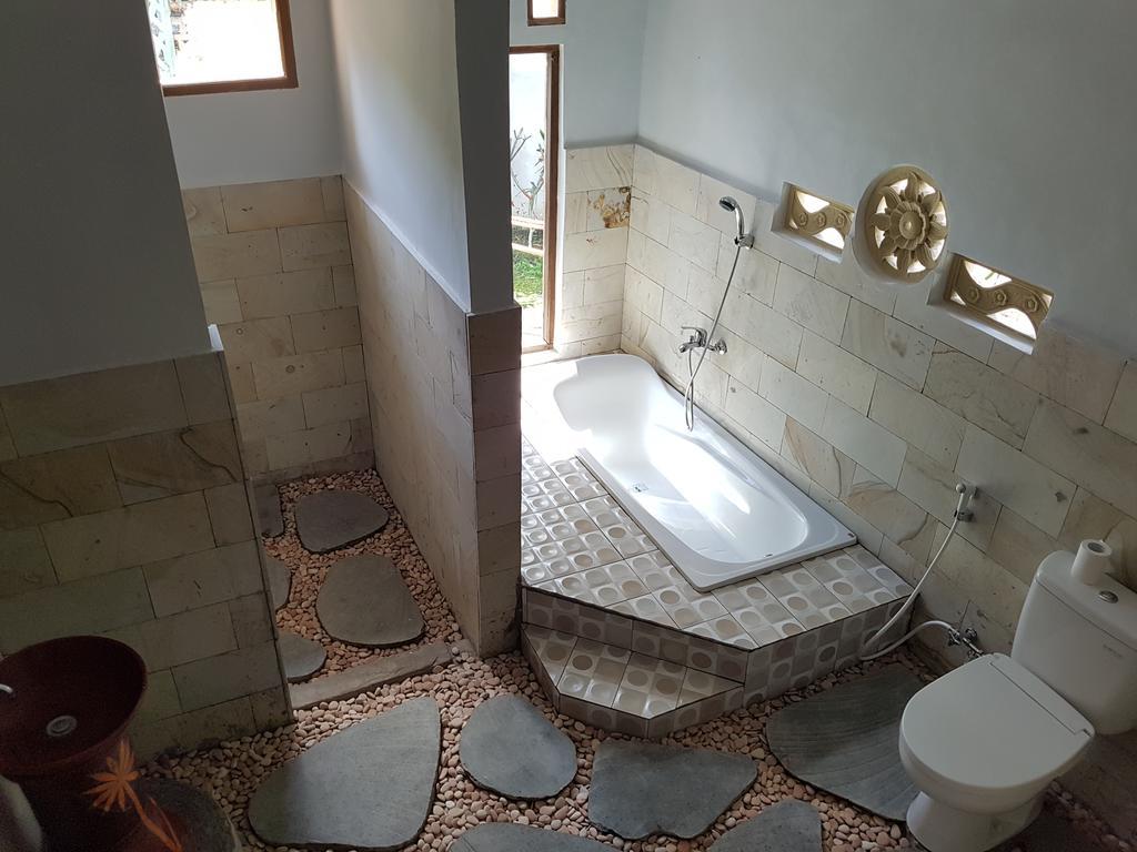 Villa Bale Seni Mataram Exteriör bild